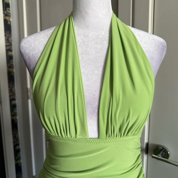 Norma Kamali Asymmetrical Green Halter Dress - Picture 3 of 10